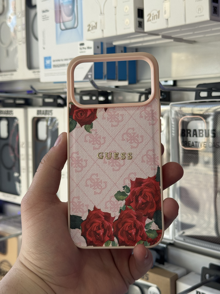 GUESS YAZ SERİSİ İPHONE MODELLERİ