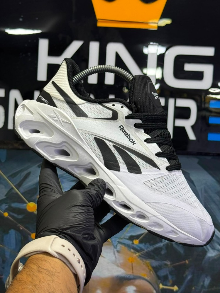 Reebok Floatzig
