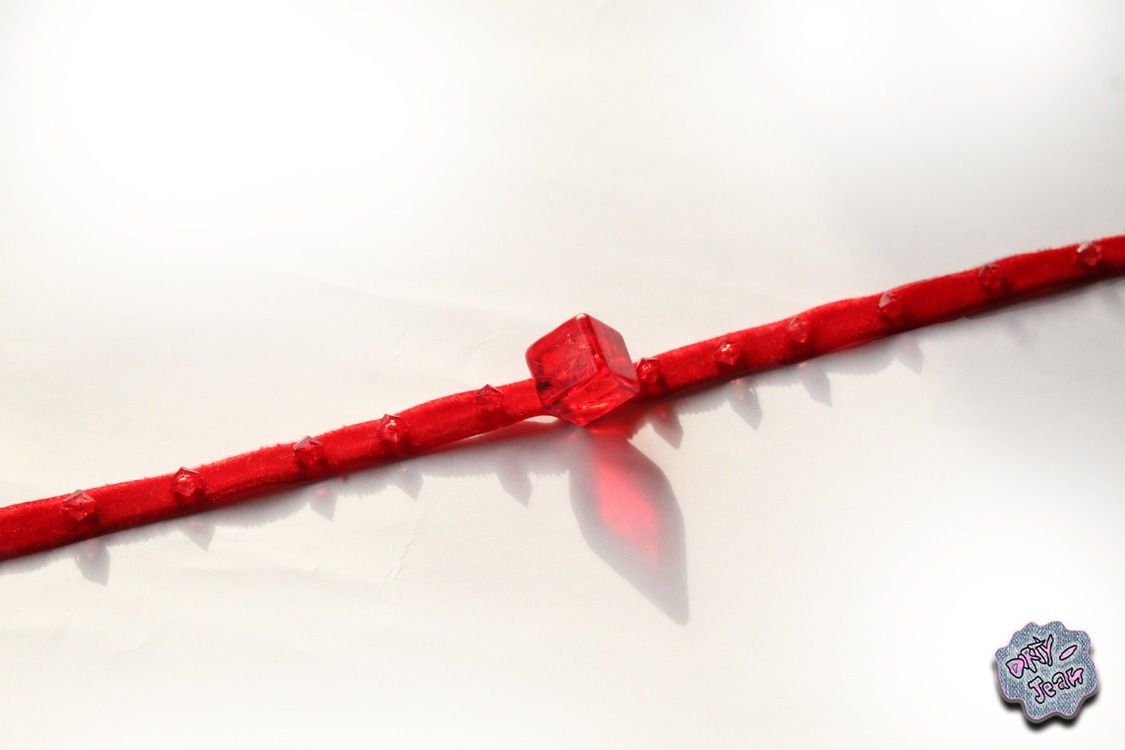 Kızıl Choker