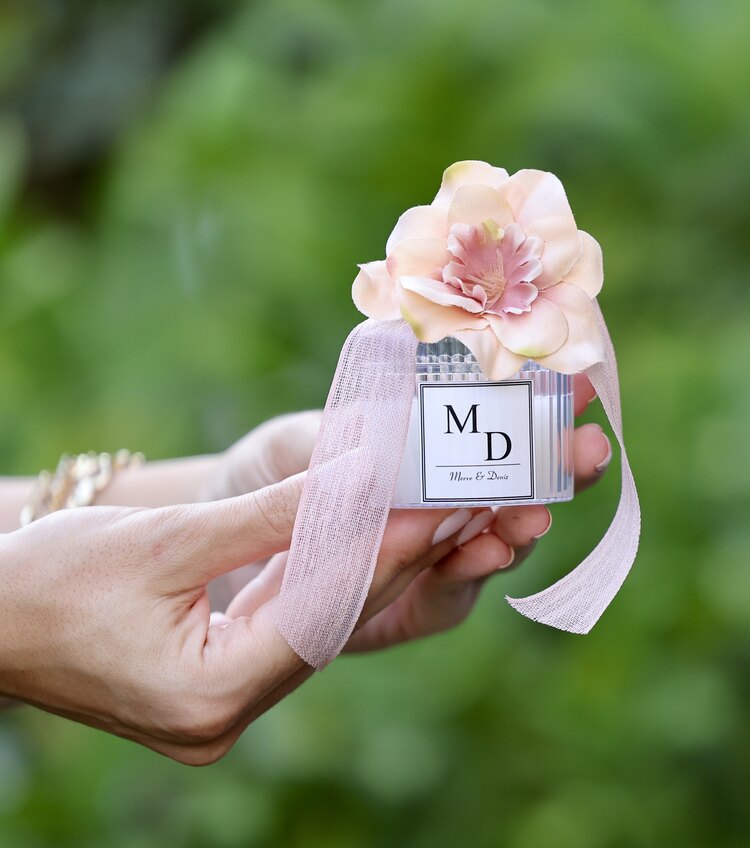 Yavruagzi Yapay Cicekli Mika Mum