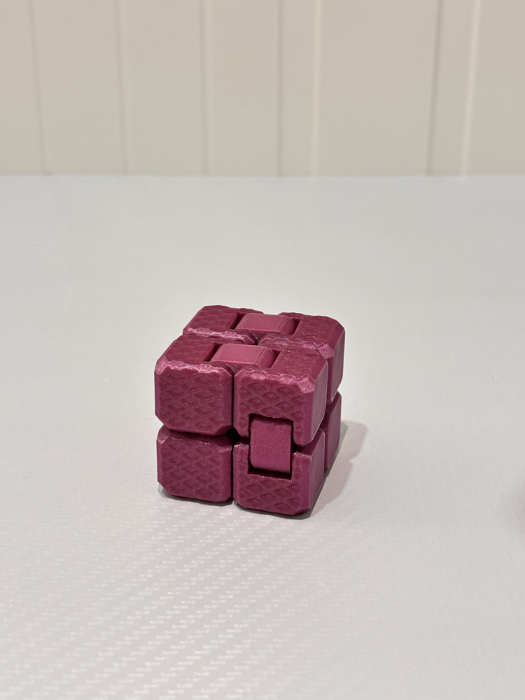 Sonsuz küp simli pembe renk