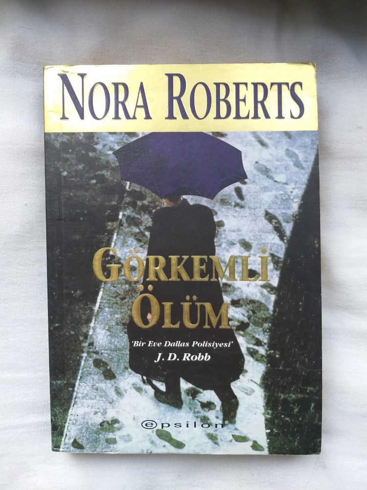 Görkemli Ölüm - Nora Roberts
