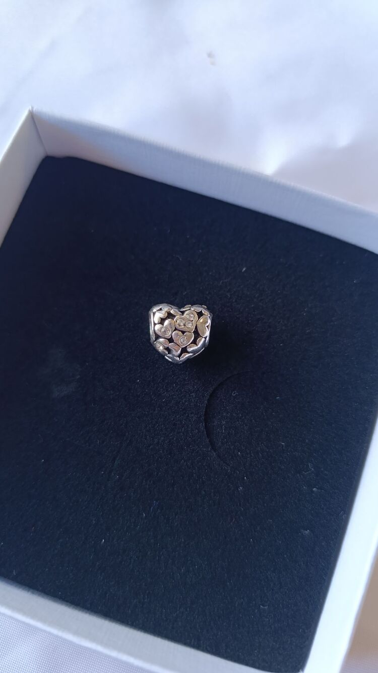 Minik Kalpli Taşlı Charm
