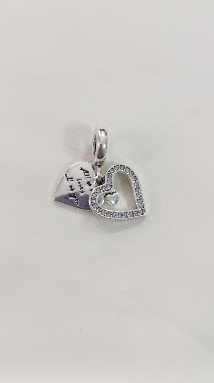 Taşlı Kalpli Sallantılı Charm