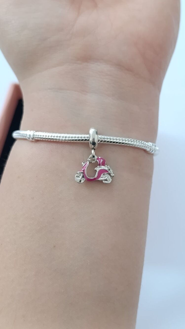 Motosiklet Charm