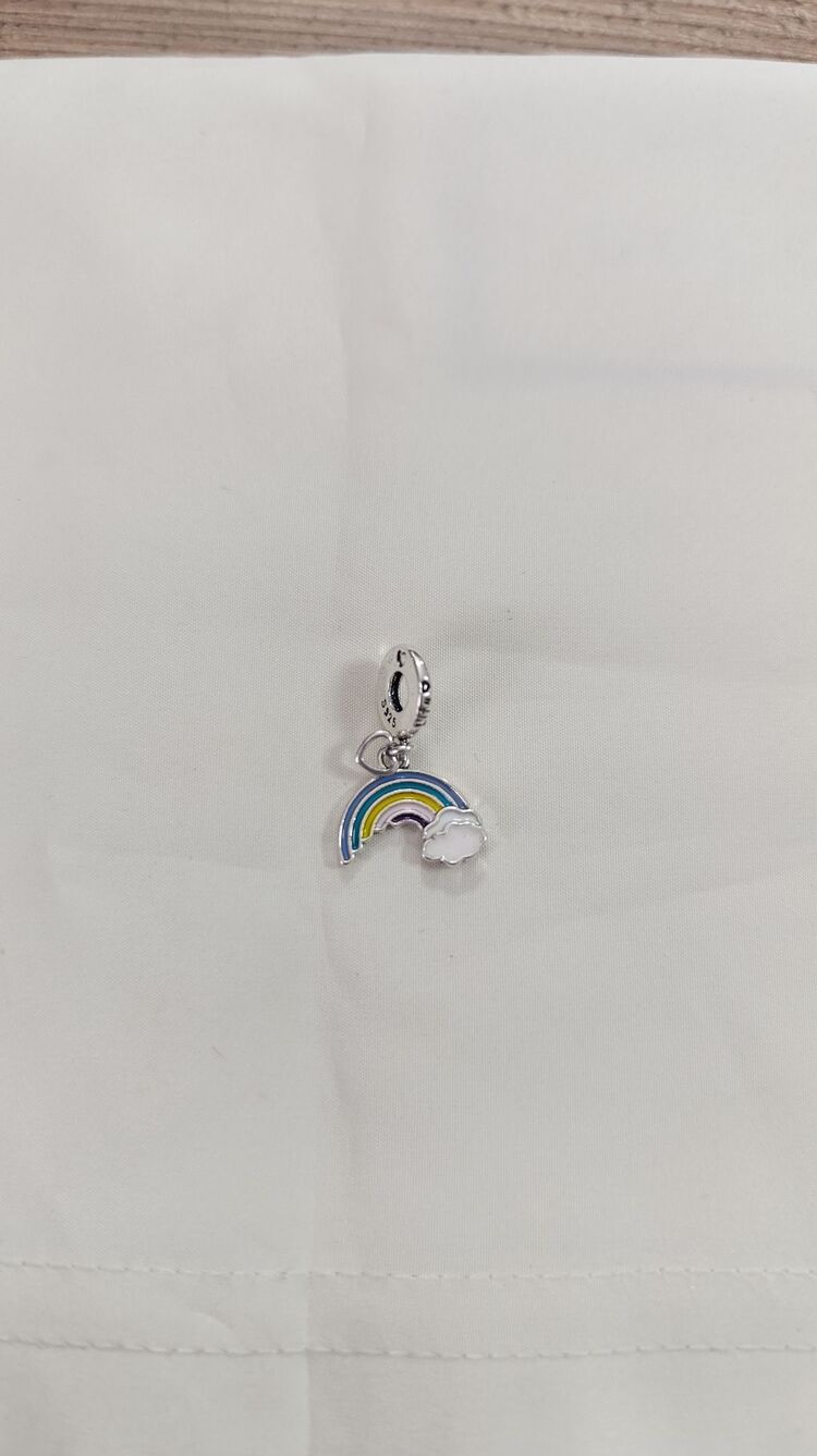 Gökkuşağı Charm