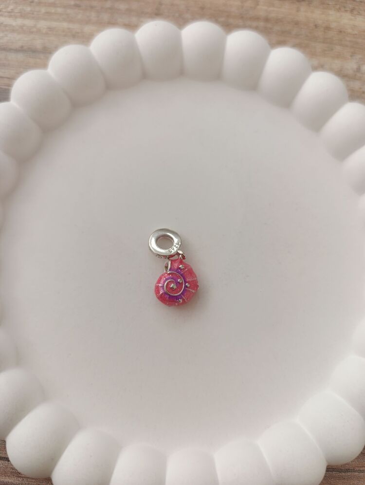Gümüş Pembe İstiridye Charm