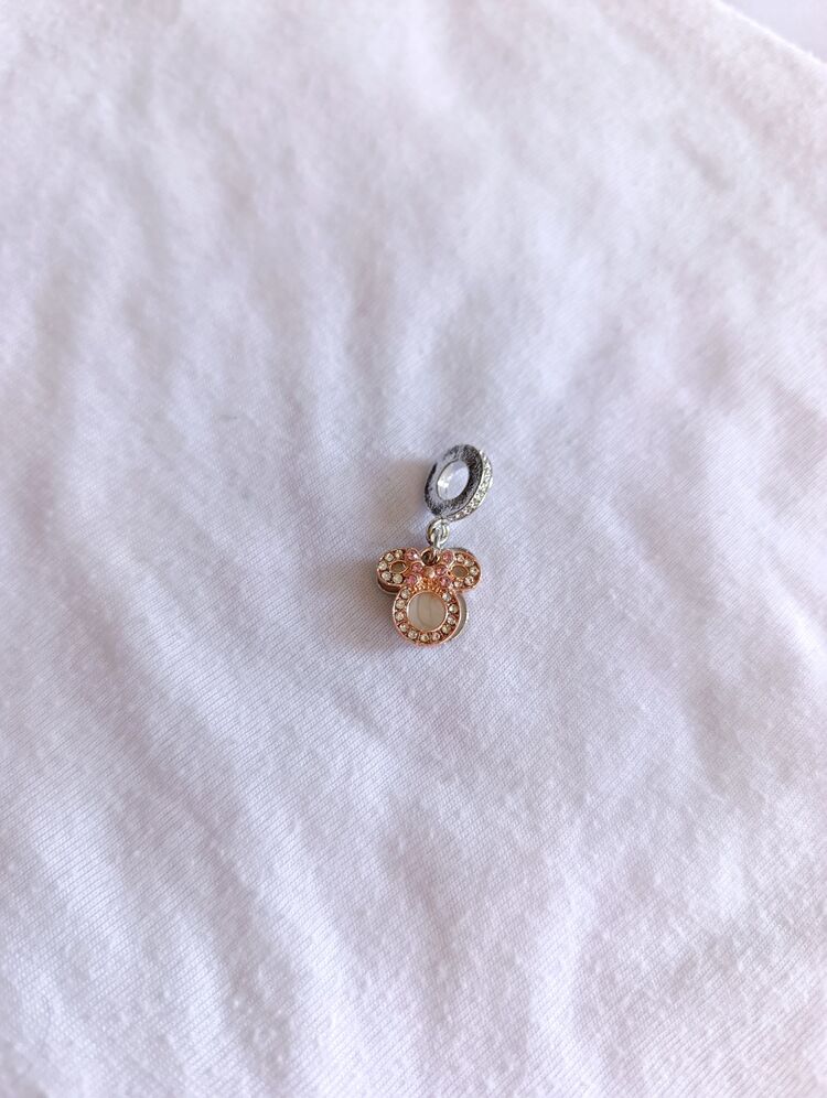 Mickey Sallantılı Charm