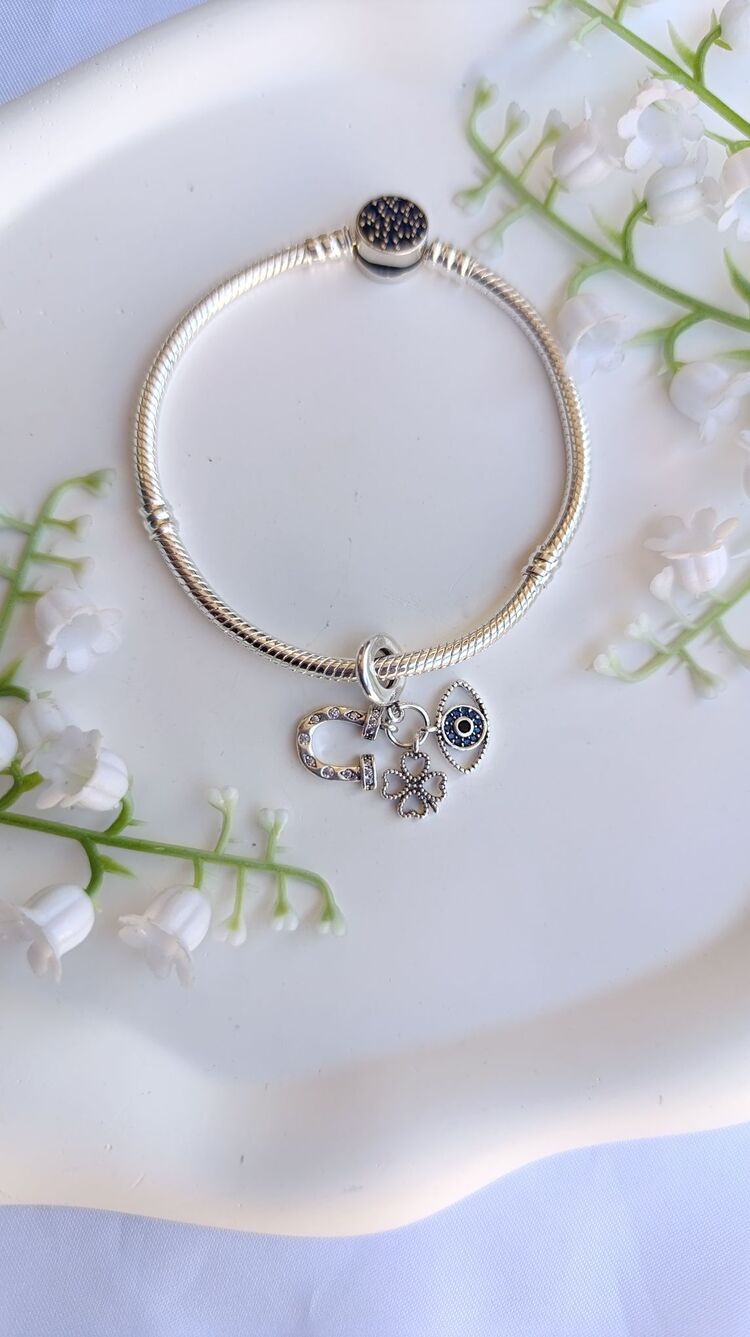 Şans temalı charm