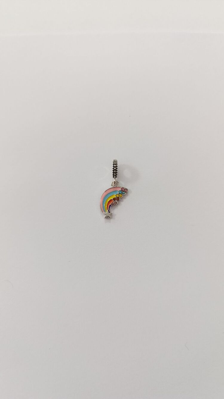 Gökkuşağı charm