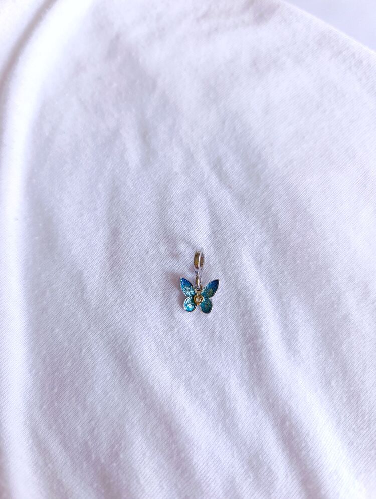 Mavi Kelebek Charm