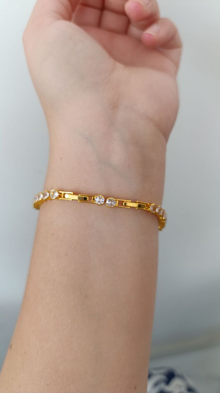 Gold Renk Beyaz Taşlı Su Yolu Bileklik
