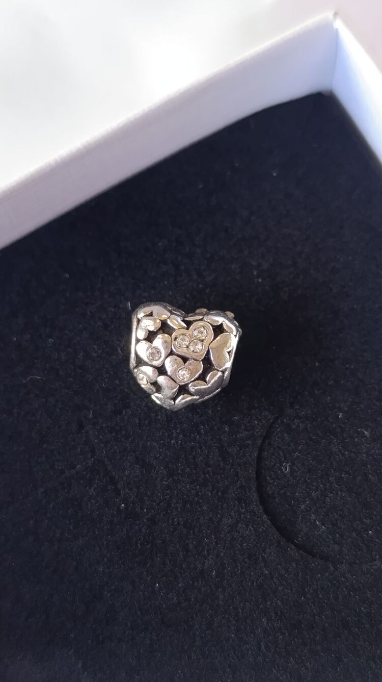 Minik Kalpli Taşlı Charm