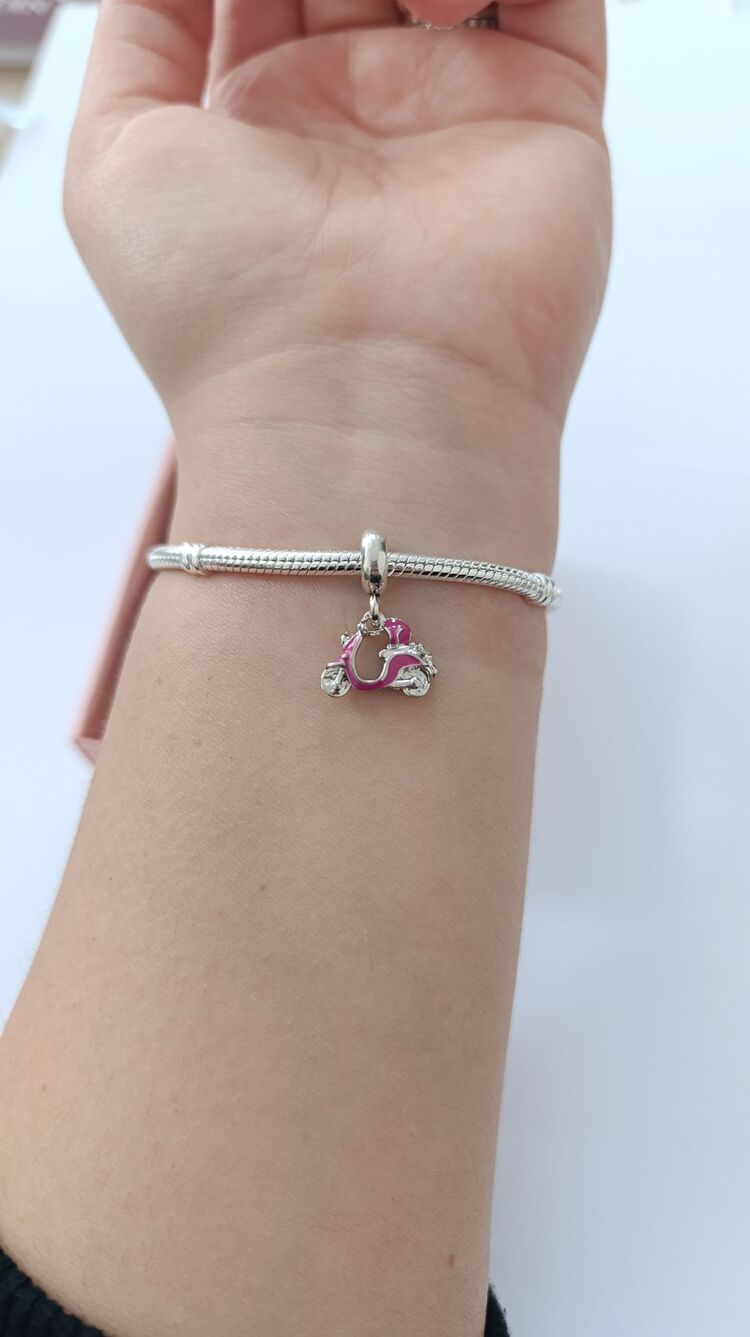 Motosiklet Charm
