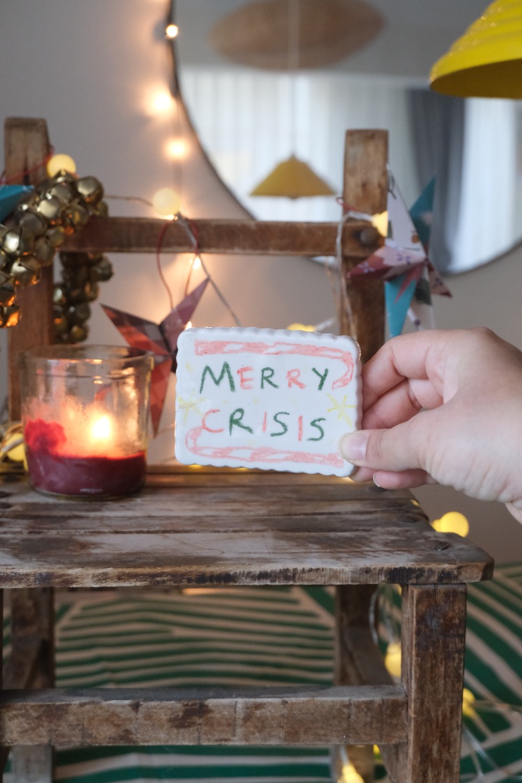 merry crisis duvar süsü