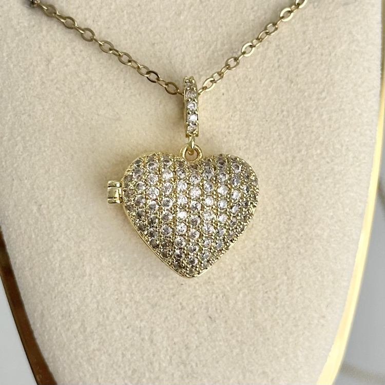 çelik | işlemeli kapaklı kolye 