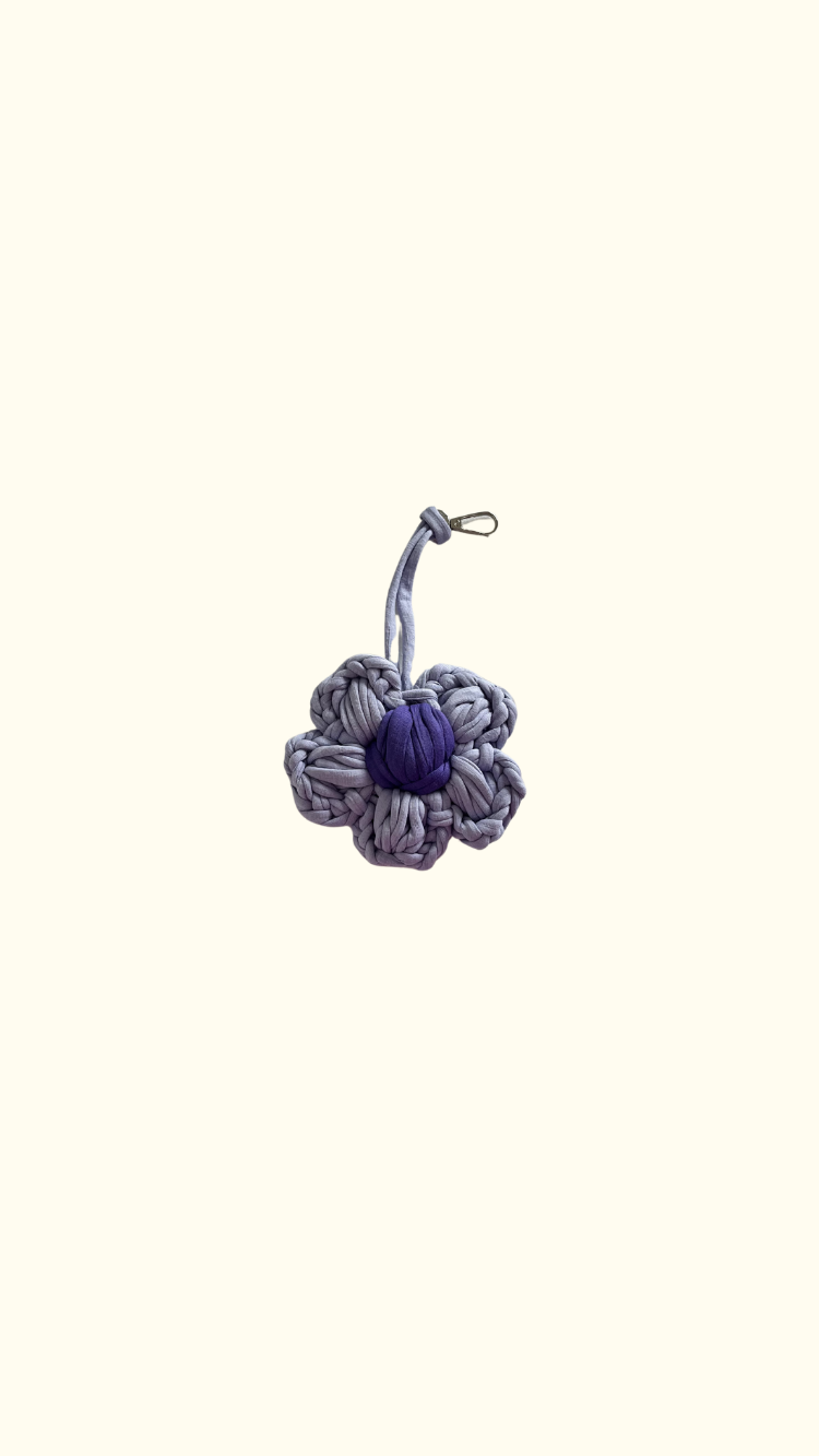 Daisy Charm / Lavender Night