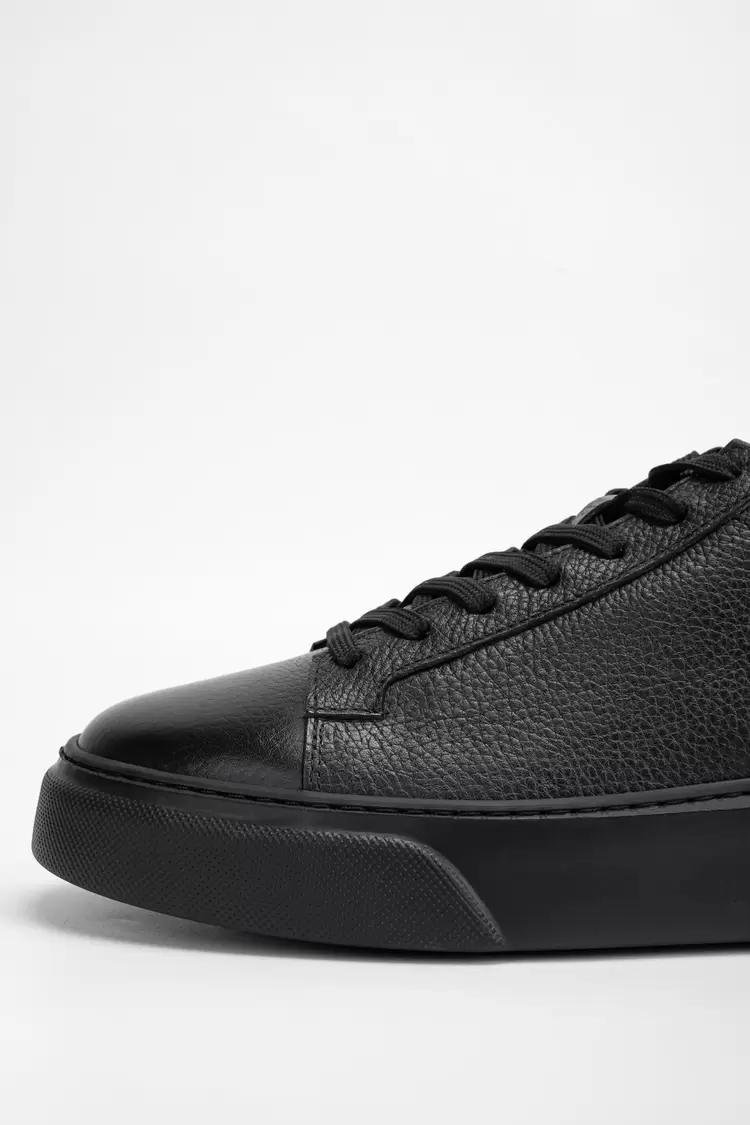 Stil Sahibi Erkekler İçin Siyah Sneaker