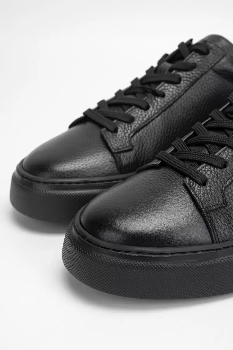 Stil Sahibi Erkekler İçin Siyah Sneaker