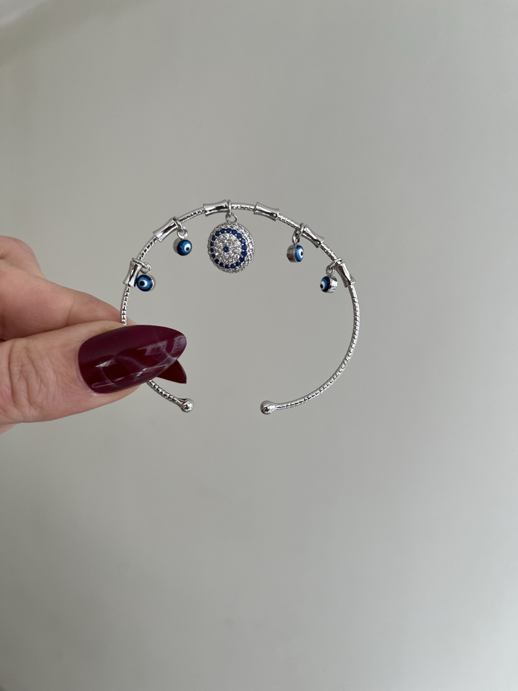 Çoklu Charm Detaylı Kelepçe | Silver