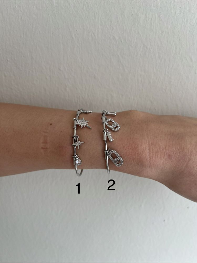 Çoklu Charm Detaylı Kelepçe | Silver