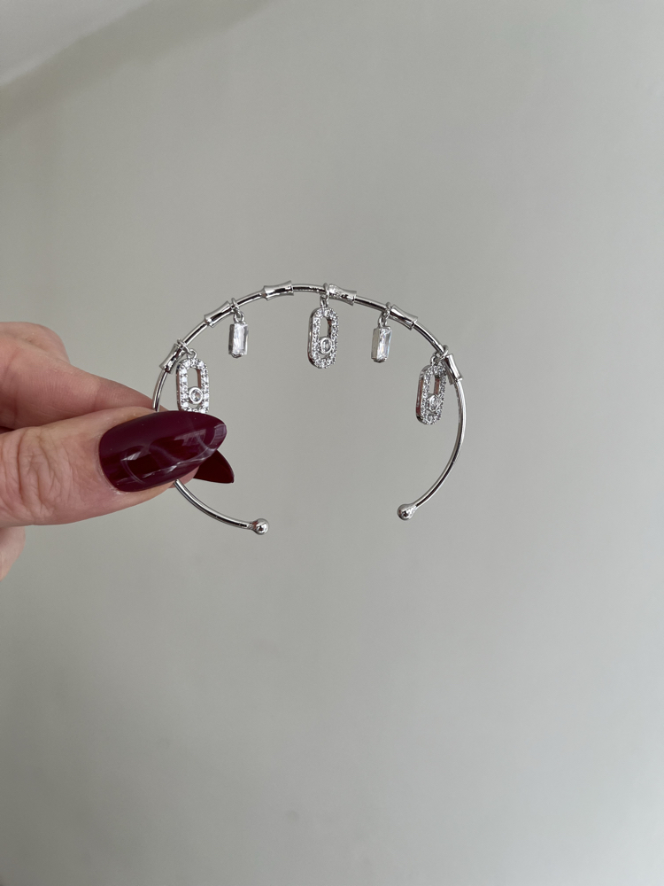 Çoklu Charm Detaylı Kelepçe | Silver