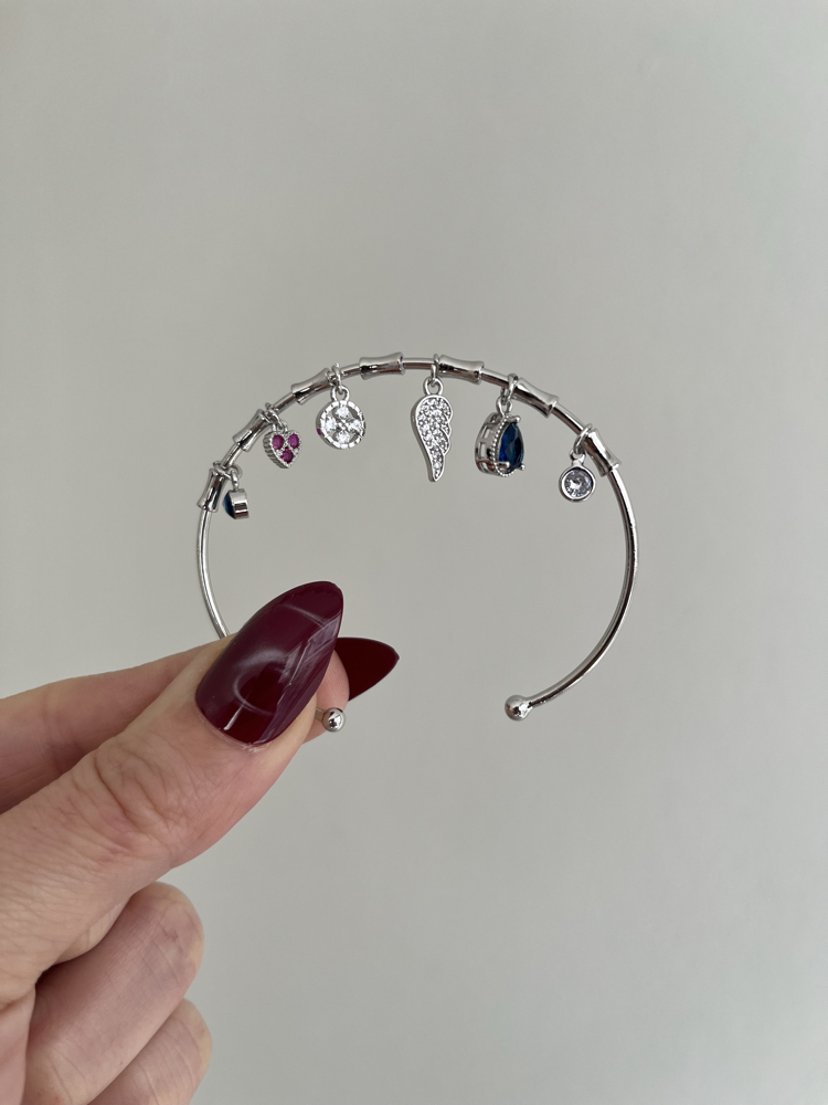 Çoklu Charm Detaylı Kelepçe | Silver