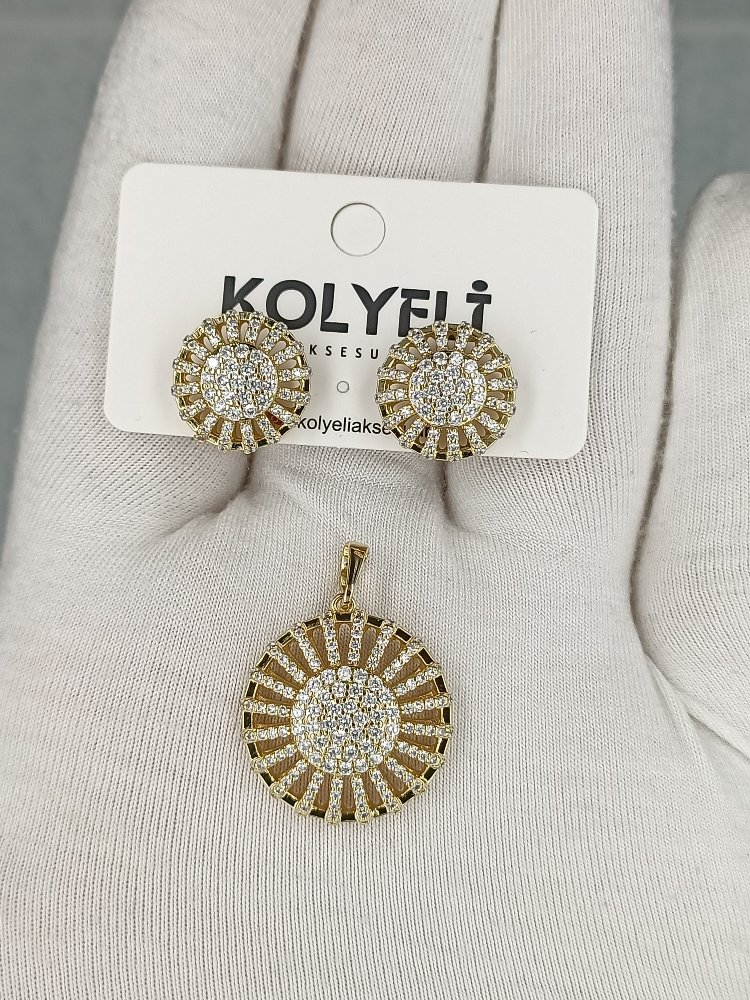 VİP KOLYE UCU VE KÜPE SET