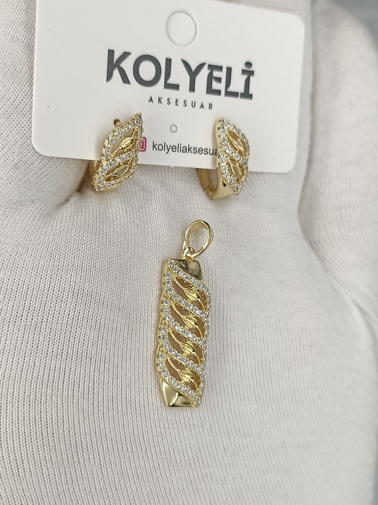 VİP KOLYE UCU VE KÜPE SET