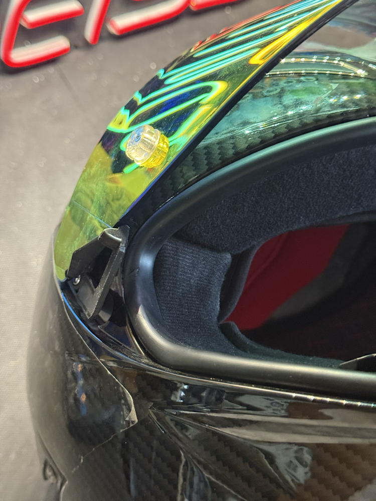 AGV PİSTA GP RR VİZÖR MEKANİZMASI ücretsiz kargo