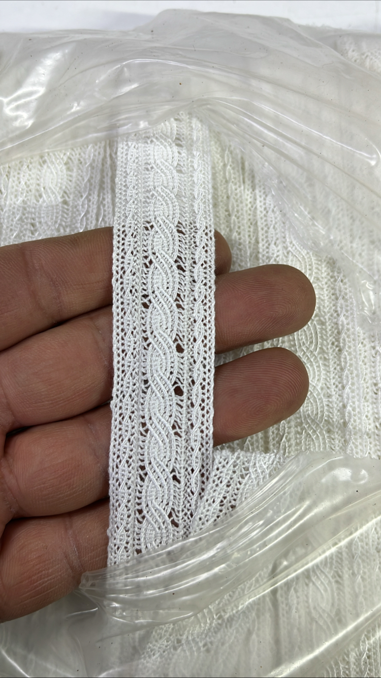 Polyester dantel
