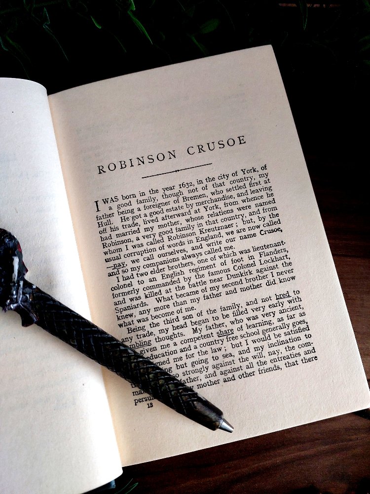 Daniel Defoe — Robinson Crusoe | c.1930