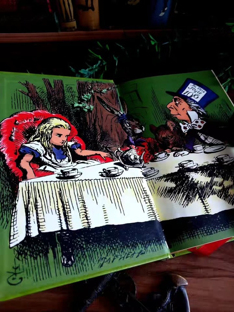 Lewis Carroll — Alice's Adventures in Wonderland and Other Stories | 2013