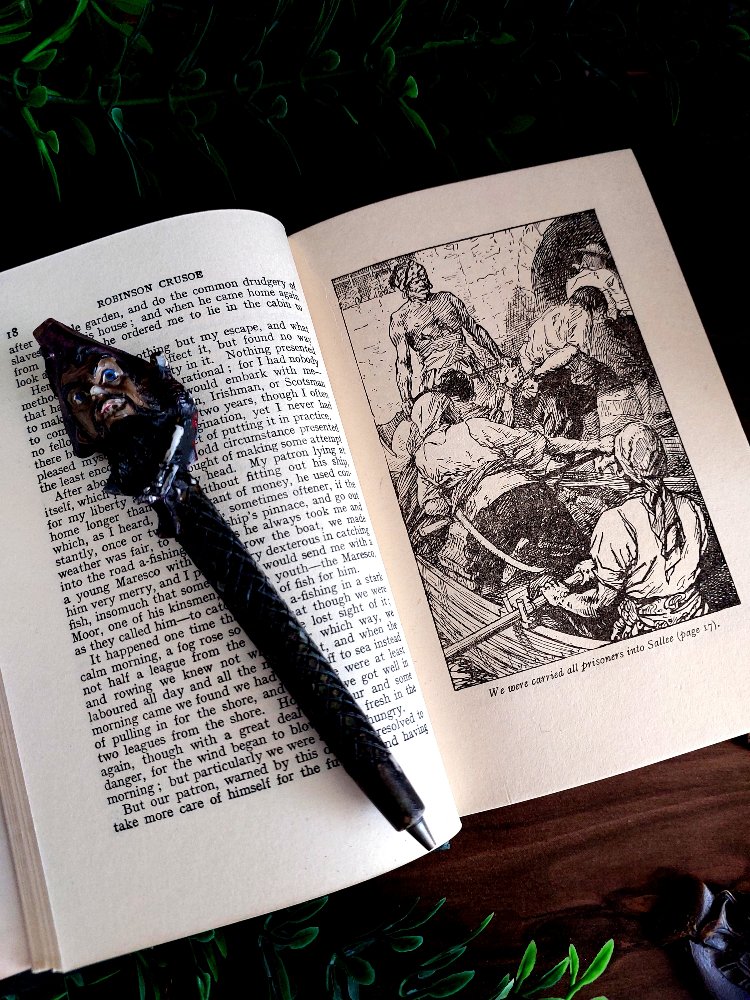 Daniel Defoe — Robinson Crusoe | c.1930