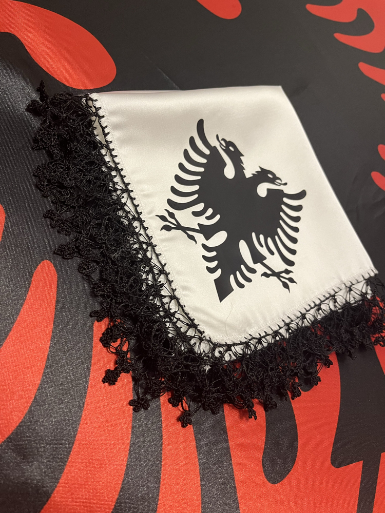 Siyah Püsküllü Arnavut Mendili