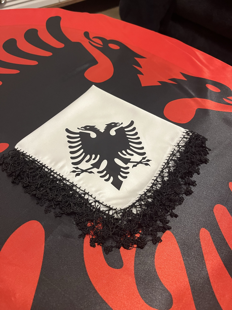 Siyah Püsküllü Arnavut Mendili