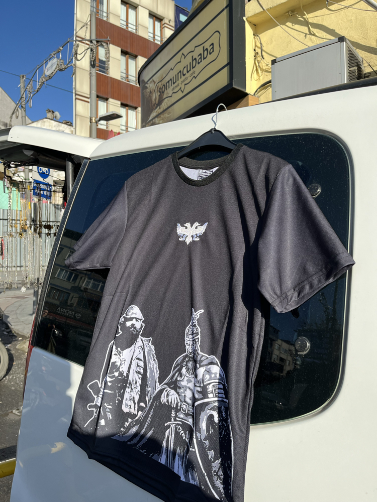 Siyah Arnavutluk Forma Adem Jashari Ve Skender Bey