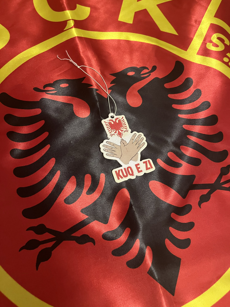 Arnavutluk KUQ E ZI Araba Kokusu