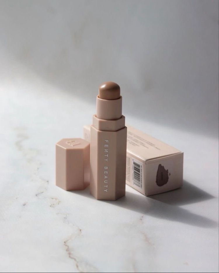 Fenty Beauty Amber Kontür 01