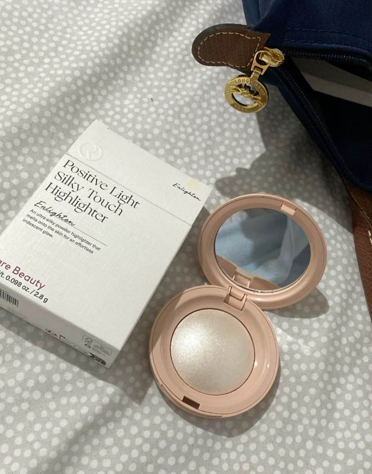Rare Beauty Highlighter 