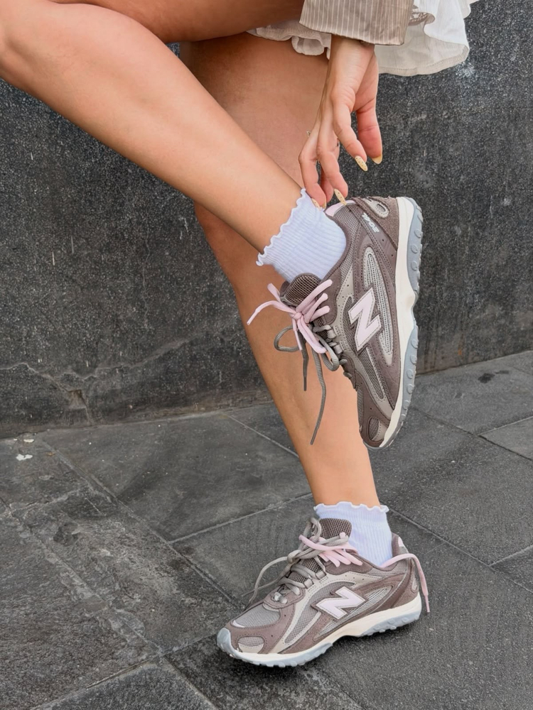 New balance 204L Pink ( dar kalıp )