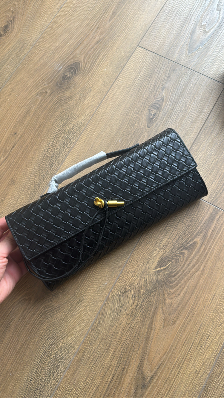 BOTTEGA Veneta Black 01