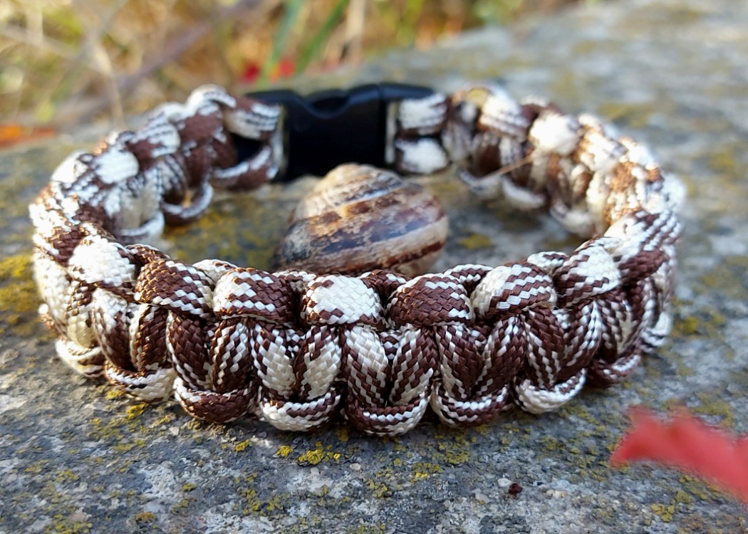 Kahverengi Kamuflaj Paracord Bileklik