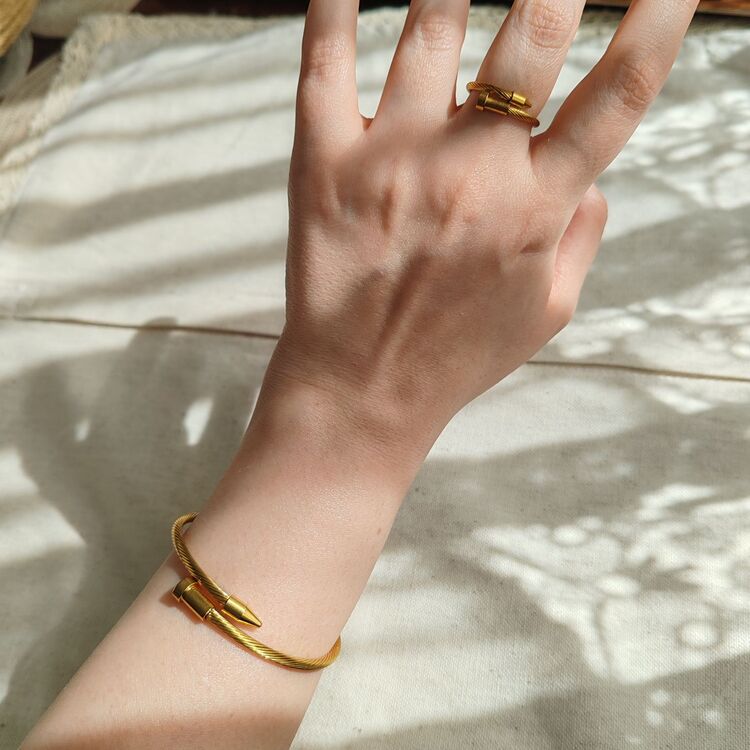 Çivili Set Gold