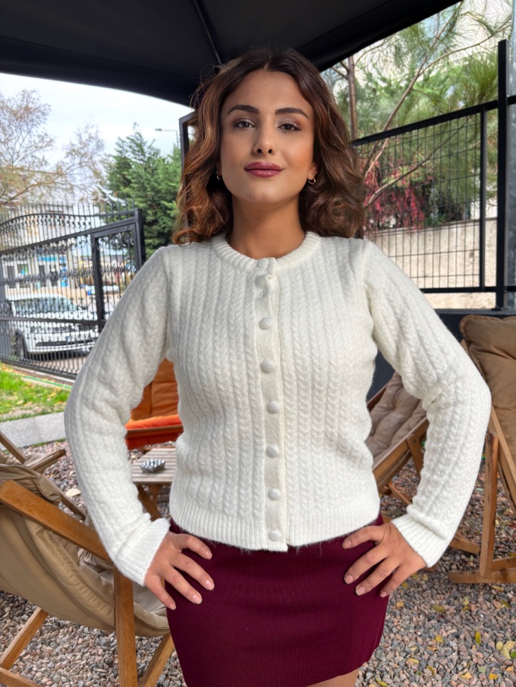 Krem hırka