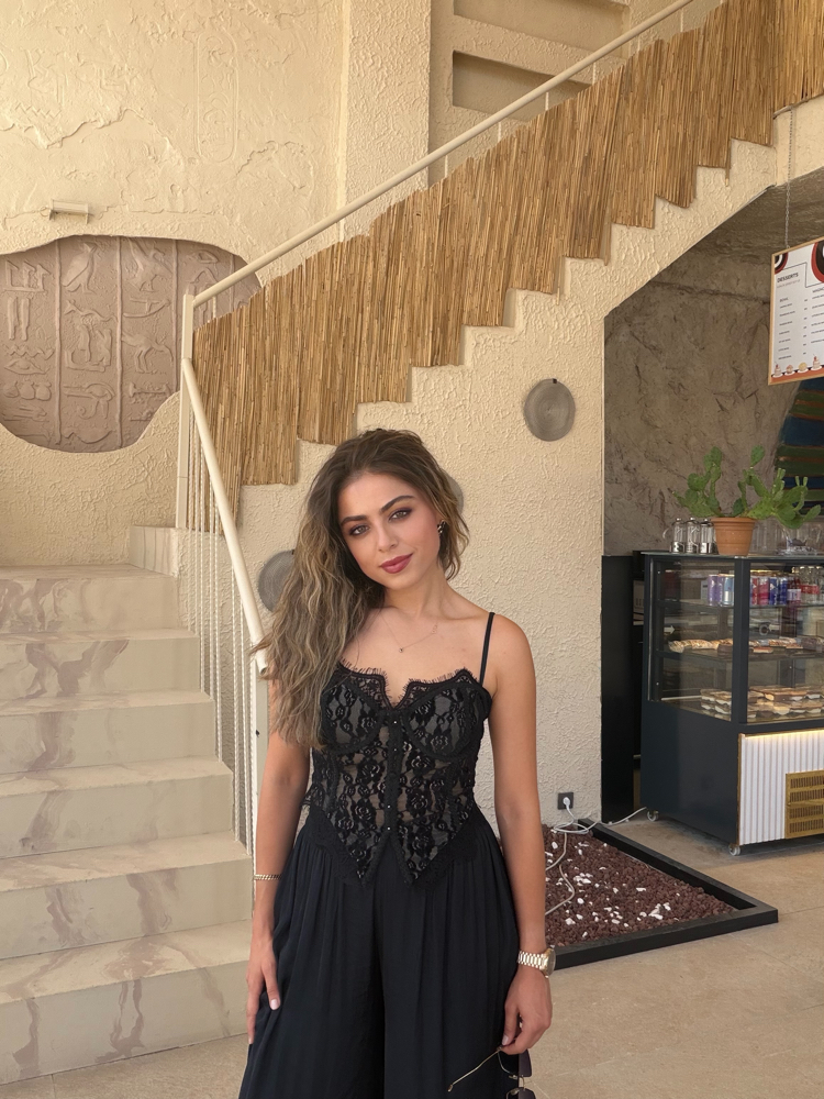 Siyah dantel güpürlü korse 
