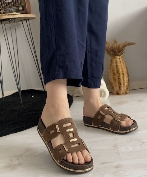 CAP Kahverengi Model Toka Detay Comfort Şık Terlik