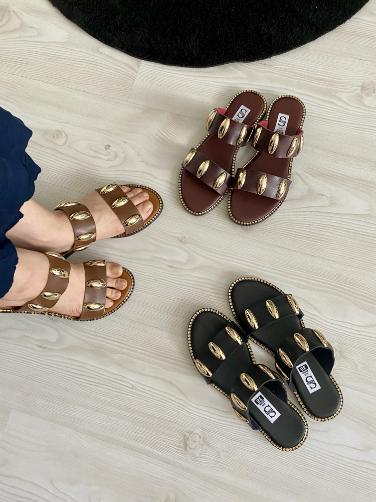 Gold Detaylı Taba Deri Terlik