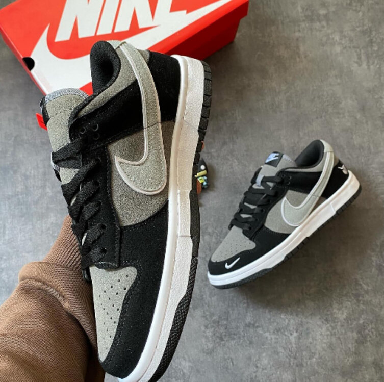 Nike Dunk Venom Black