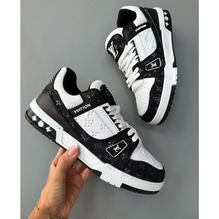 LV Black